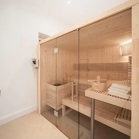 Ref 1831 - Center - For Rent Willa Cannes