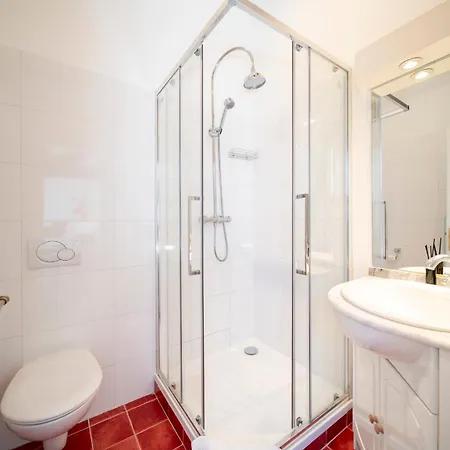 Ref 1831 - Center - For Rent * Cannes