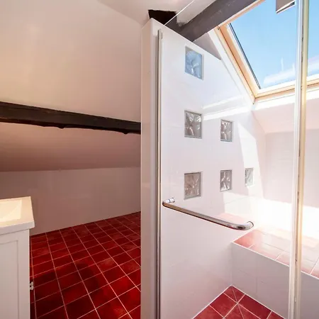 Ref 1831 - Center - For Rent * Κάννες