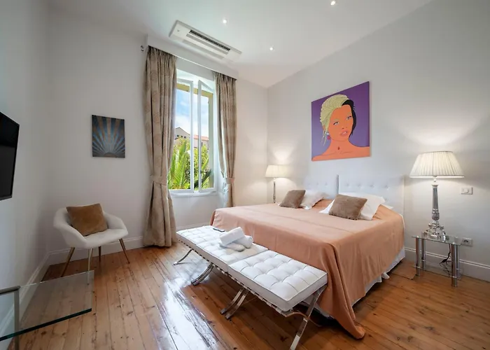 Ref 1831 - Center - For Rent Villa