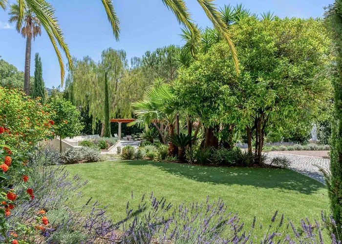 Ref 1831 - Center - For Rent *