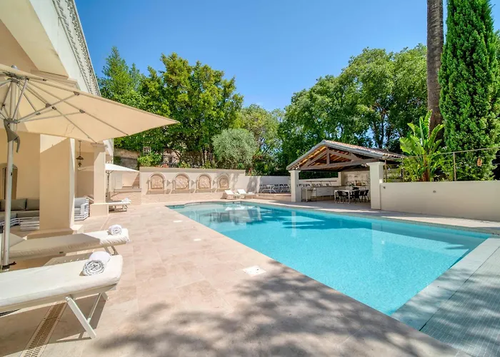 Ref 1831 - Center - For Rent Villa