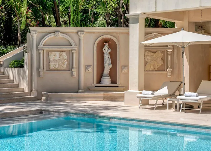 Villa Ref 1831 - Center - For Rent Cannes