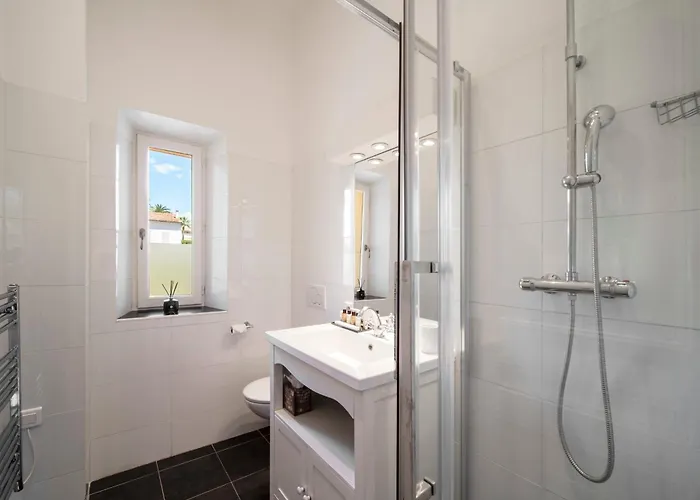 Ref 1831 - Center - For Rent *
