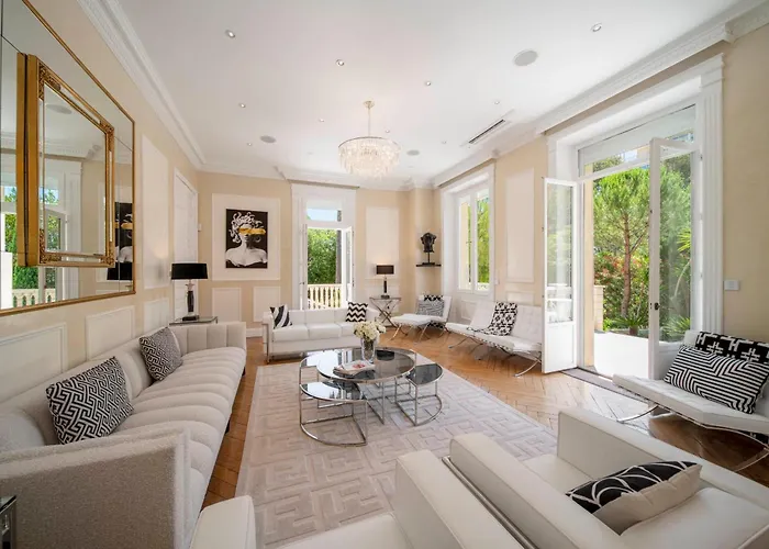 Ref 1831 - Center - For Rent * Cannes