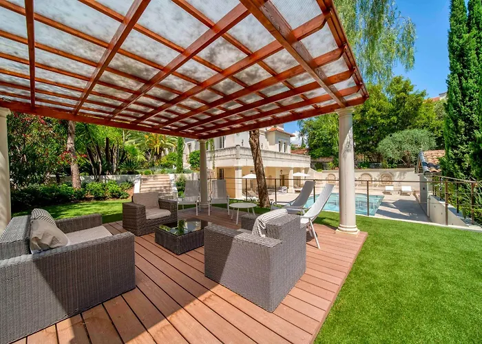 Villa Ref 1831 - Center - For Rent