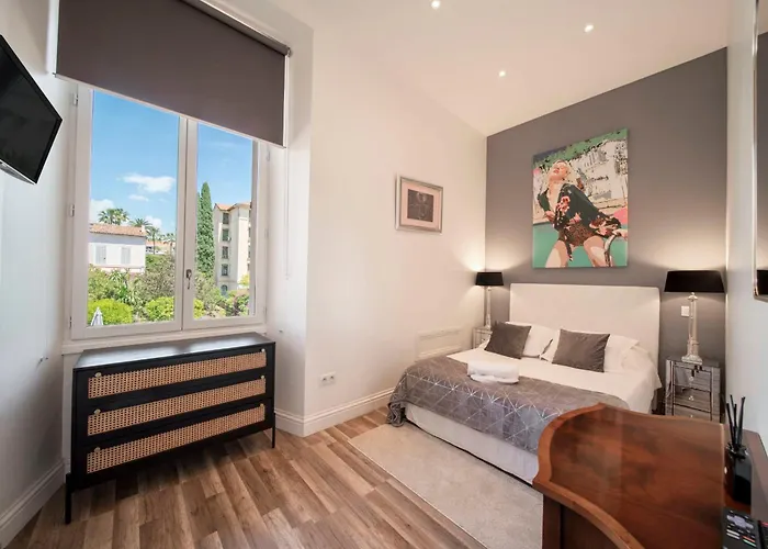 Ref 1831 - Center - For Rent *