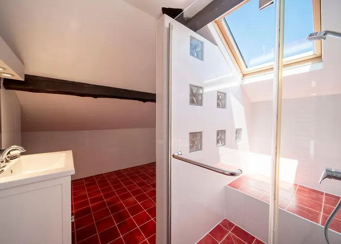 Ref 1831 - Center - For Rent * Cannes